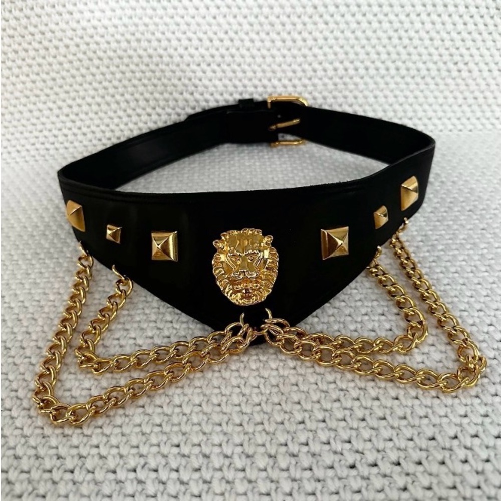 Vintage Avignon leather black belt with lion head and gold hanging chain